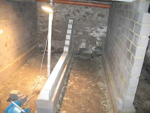 Und darum ging es zwei der drei St&uuml;tzw&auml;nde sind fertig