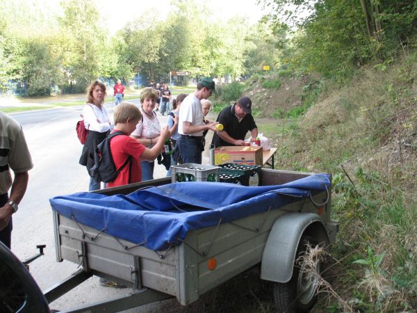Lecker Fleischwurst und kalte Getr&auml;nke 1