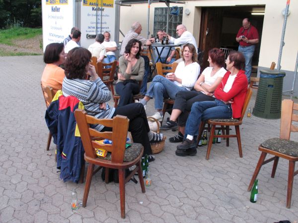 Grillen am Sportplatz zu Kempenich 3