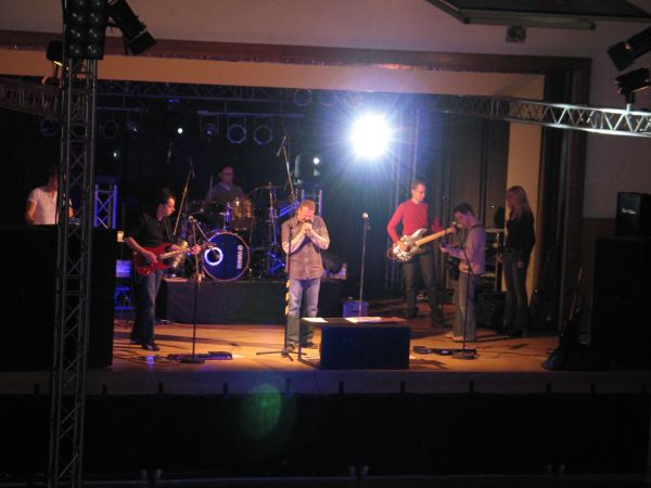Soundcheck 16