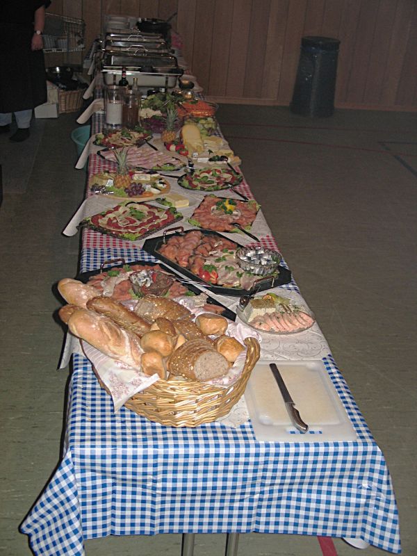 Lecker Essen frontal