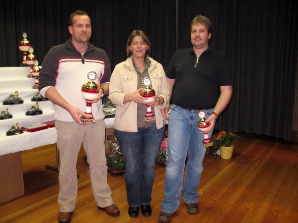 Clubmeister - Rallye wurde (v.l.) Frank F&auml;rber vor Alexandra und Marc F&auml;rber