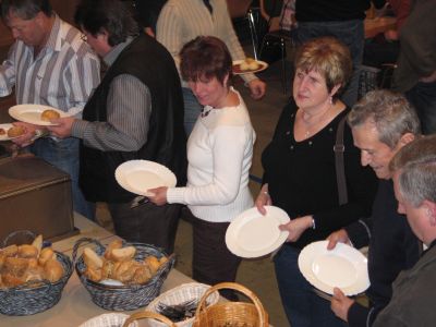 jeder isst soviel er kann