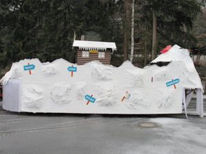 Unser Einsatzfahrzeug Mal von rechts und