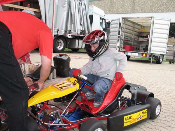 Florian Geisler nimt Platz