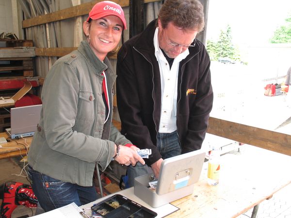 Wie buntes Papier die Augen strahlen l&auml;st