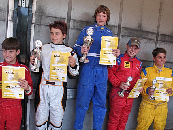 K4: 1. Kevin Wambach, 2. Maria Carmen Brennecke, 3. Tobias Frings, 4. Julian Daum, 5. Philipp Plewnia