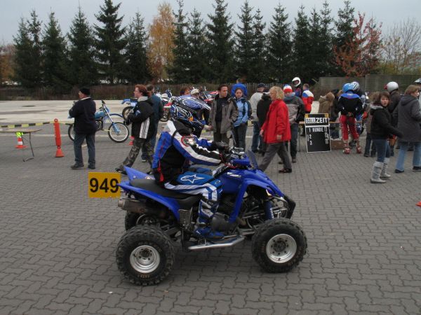 Klaus G&ouml;ller auf dem Weg in die erste Runde