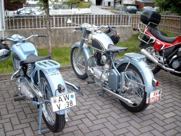 Bild der Oldtimerausfahrt 2003