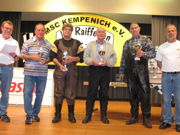 Die Sieger der Klasse 3, Motorr&auml;der bis Baujahr 1957, (v.r.) G&uuml;nter Daas (P 1), Horst Schulz (P 2), J&uuml;rgen Strahl (P 3), Fritz Miehl (P 4)