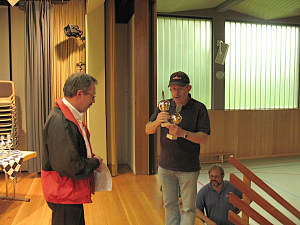 Siegerehrung Platz 3 vl. Willi Frank und Ludwig Heuser. Es fehlt Josef Wilms