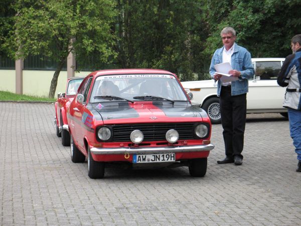Start Nr. 6 Klaus-Peter Hoffmann und Walter Arzdorf auf Opel Rallye Kadett