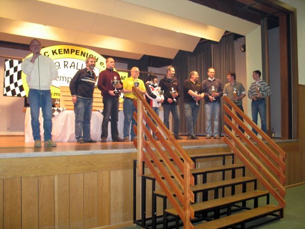 Gruppensieger v.l Markus Schmidt / Ulli Weidauer (H), Susanne Kr�mer / Guido Horn (G), J�rgen Lenarz / Ralf M�ller (Y-Alt), Christoph Schleimer / Jan Enderle (Y-Neu)